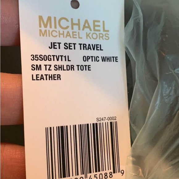NEW! Michael Kors Handbag! Never used! Still has tags. Retails for $368.00